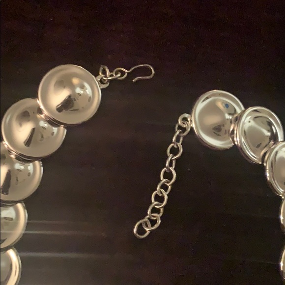 Monet silver necklace very pretty - Picture 3 of 4